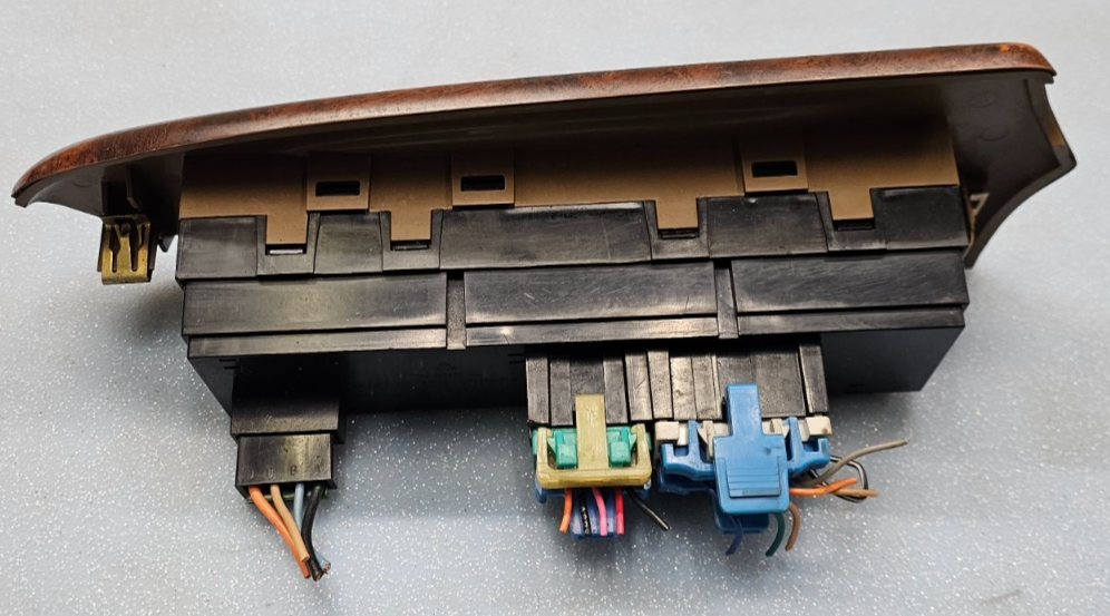 🔥02-09 CHEVY Trailblazer Front Passenger Right Window Door Switch Assembly WOOD