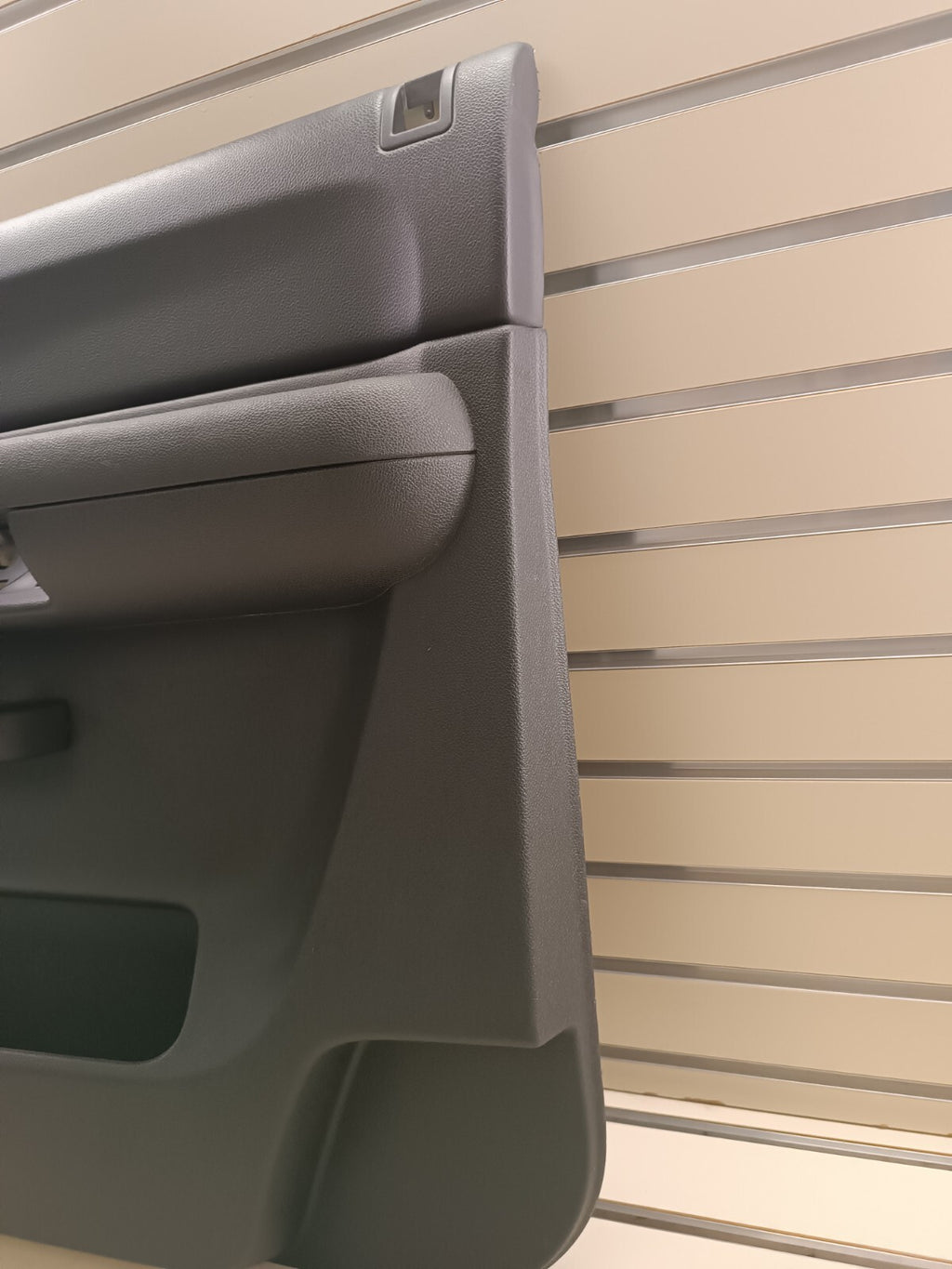 🔥07-09 Chevy Silverado Avalanche GMC Sierra Front Passenger Door Panel GRAY D19