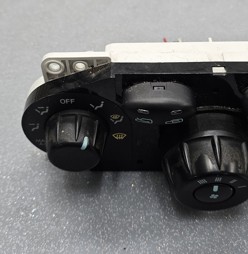 🔥01-06 Hyundai Santa Fe A/C Heater Temperature Climate Control Switch Panel OEM