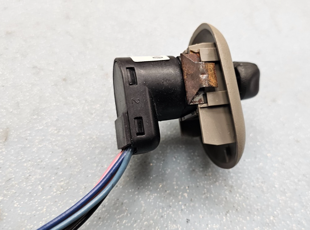 🔥02-09 TRAILBLAZER ENVOY BRAVADA LEFT DRIVER POWER MIRROR DOOR CONTROL SWITCH
