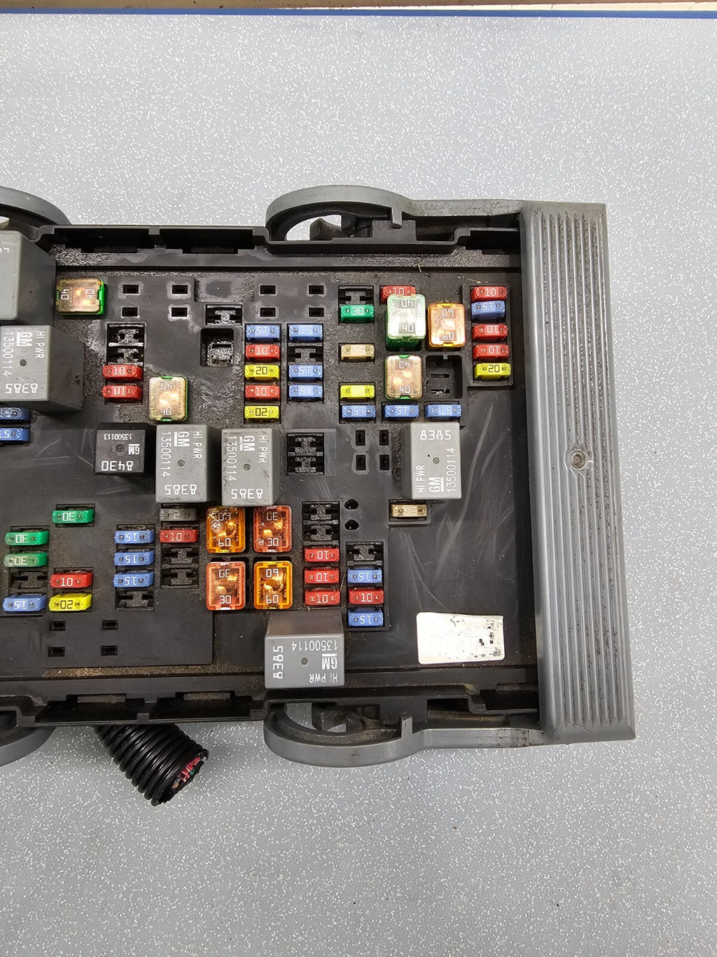 🔥10-13 Chevy Silverado GMC Sierra Fuse Box Relay Junction Power Module Unit OEM