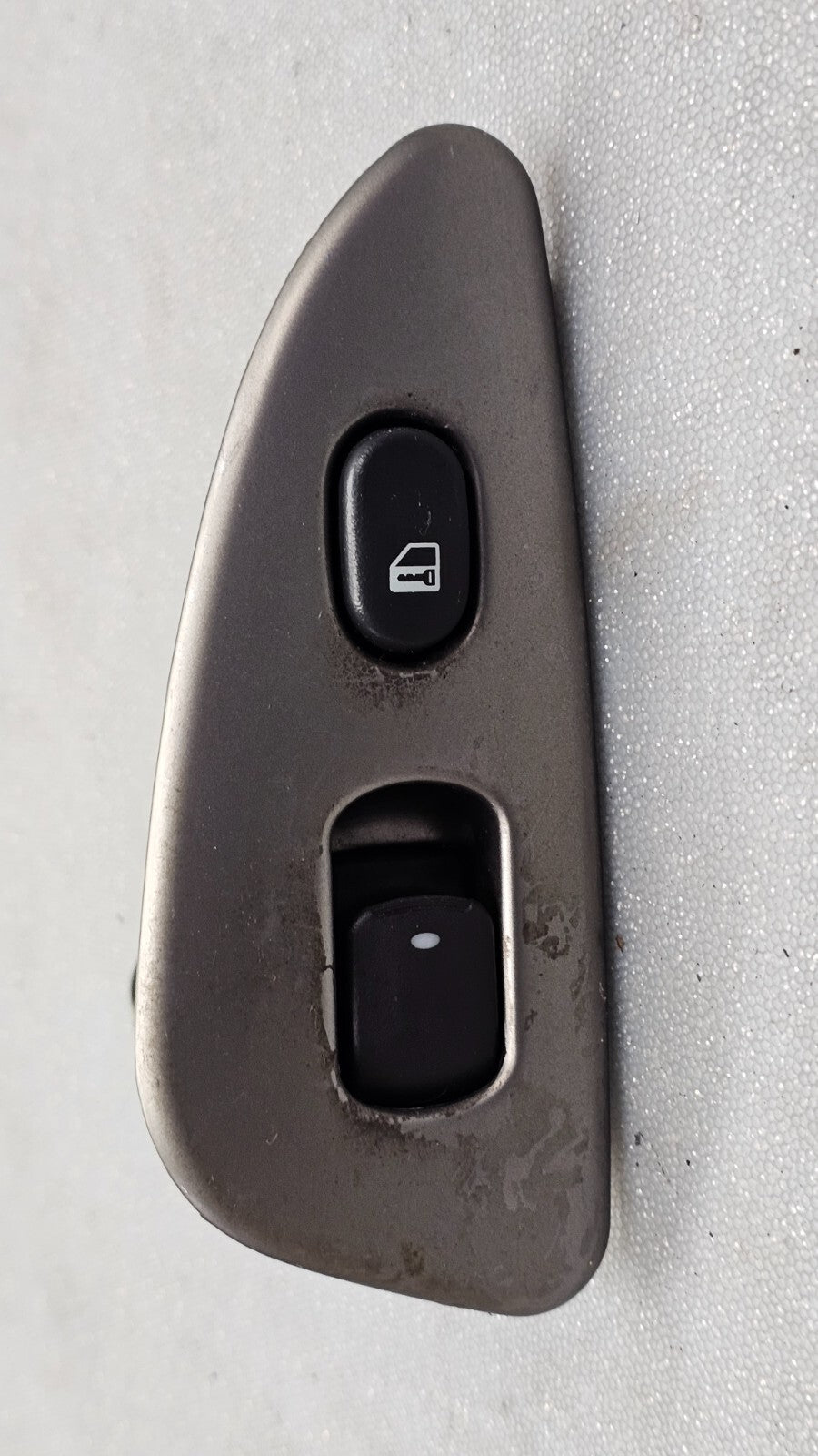 🔥04-07 Chevy Malibu Front Right Passenger Power Window Door Switch Lock Gray