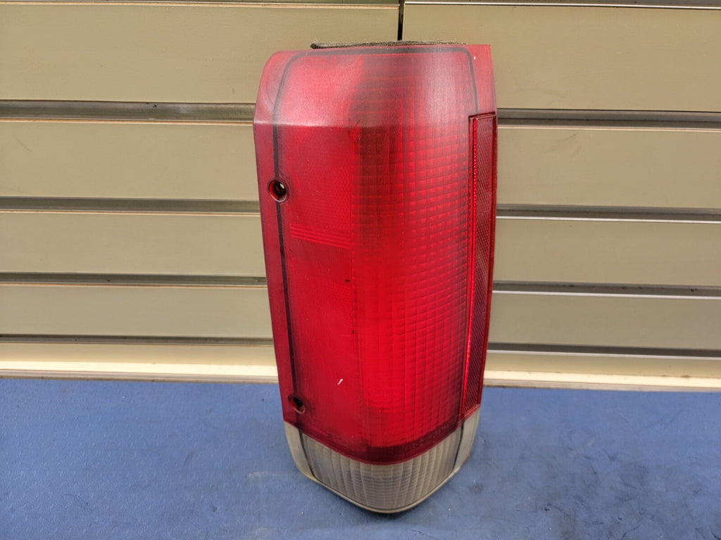 🔥1987-1991 Ford Bronco Rear left Driver Side Tail Brake Light OEM