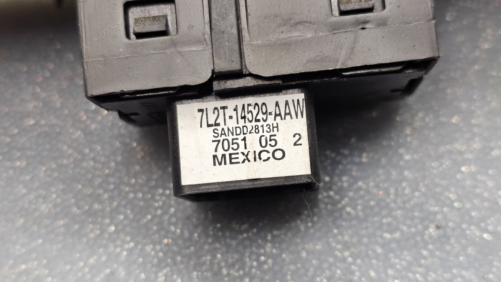 🔥06-09 Fusion Explorer Milan Right Passenger Power Door Window Switch Black