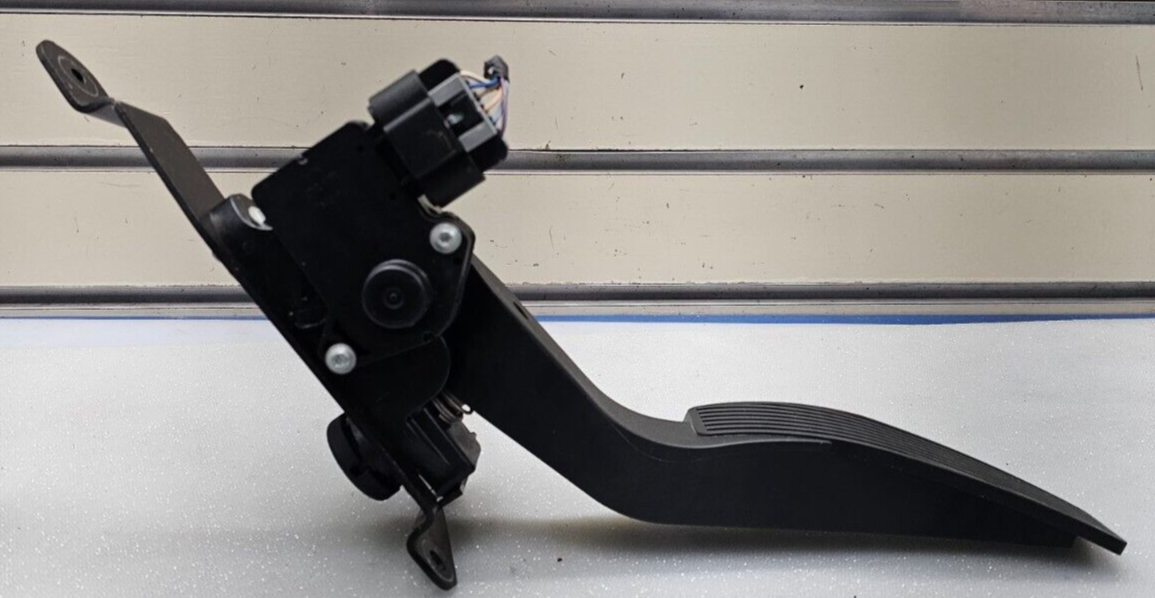 🔥04-12 CHEVROLET MALIBU 05-10 PONTIAC G6 ACCELERATOR GAS PEDAL ASSEMBLY 0EM