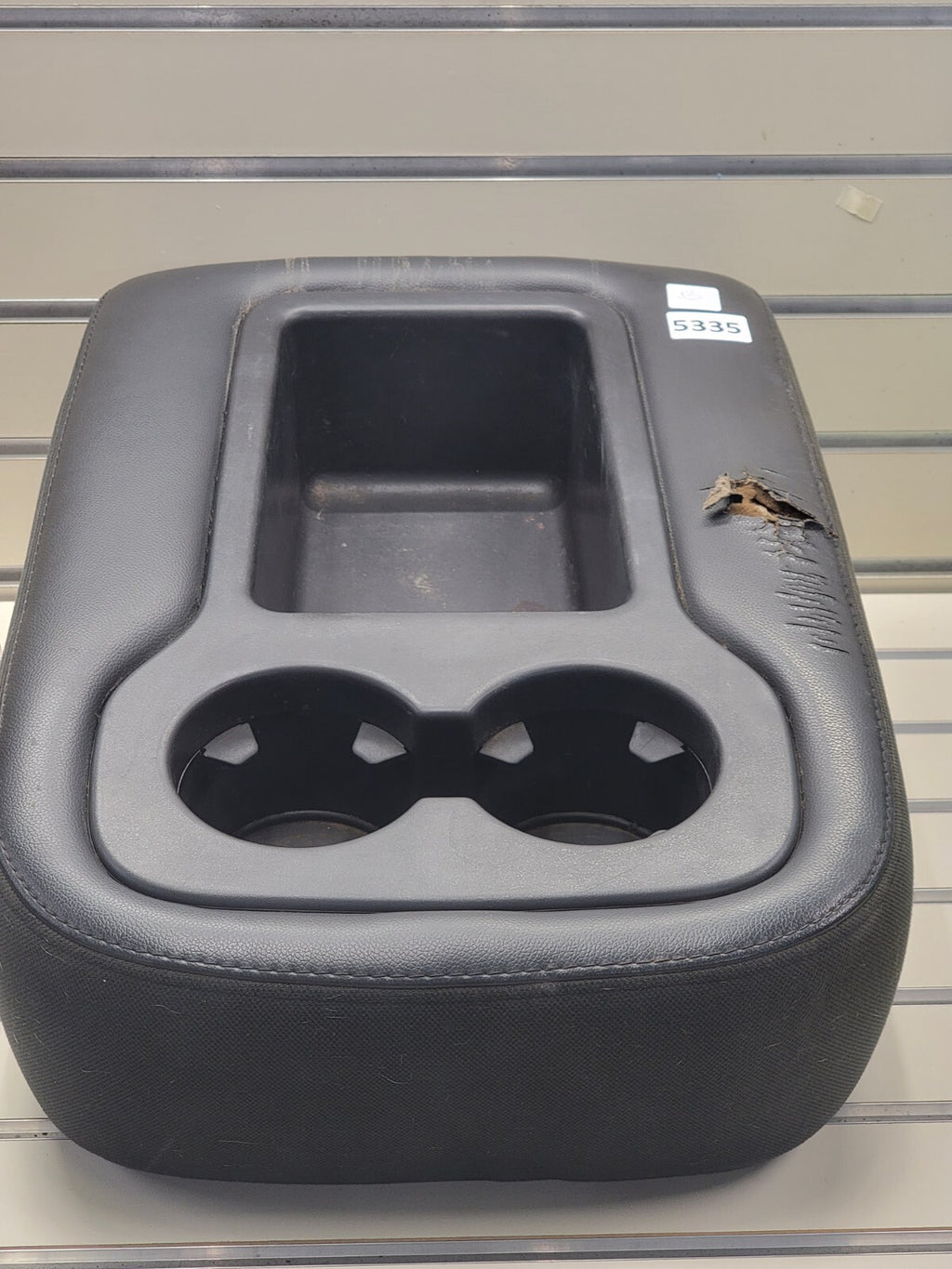 07-13 SILVERADO SIERRA Center JUMP SEAT Armrest 2 CUP Holder BLACK CH40 JS5