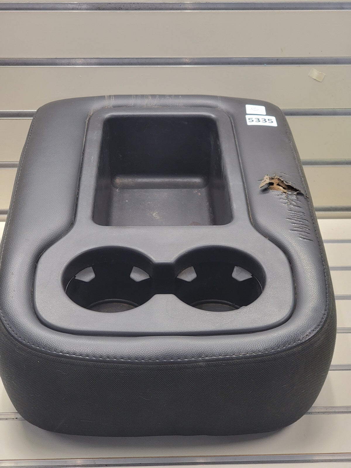 07-13 SILVERADO SIERRA Center JUMP SEAT Armrest 2 CUP Holder BLACK CH40 JS5