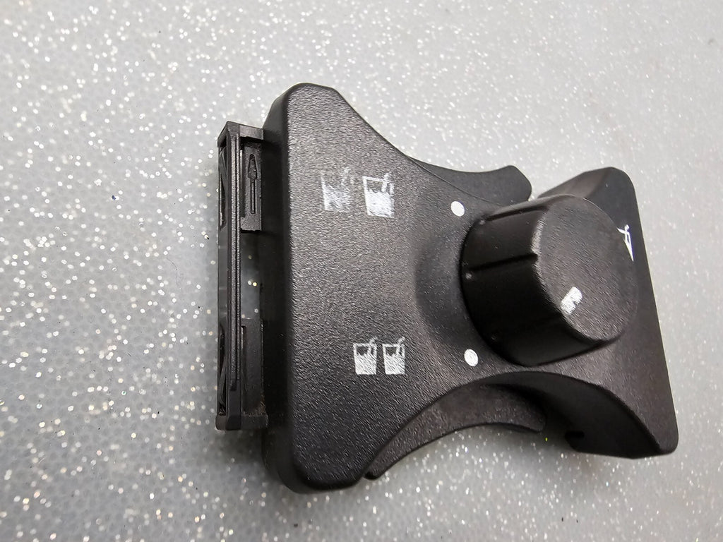 07-12 Nissan Sentra Console Cupholder Drink Holder Insert Divider Trim Assembly