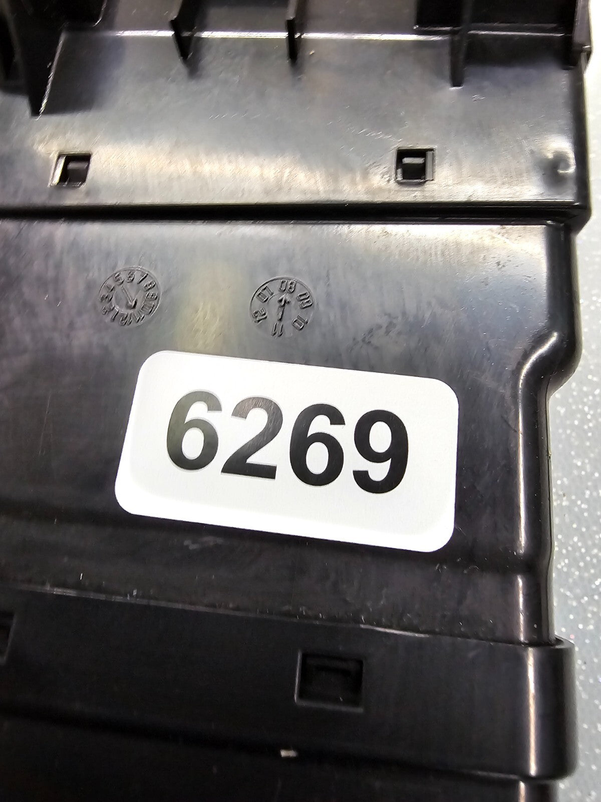 05-10 KIA SPORTAGE CENTER DASH AIR VENT HEATER HVAC FILTER CONDITIONING CLIMATE