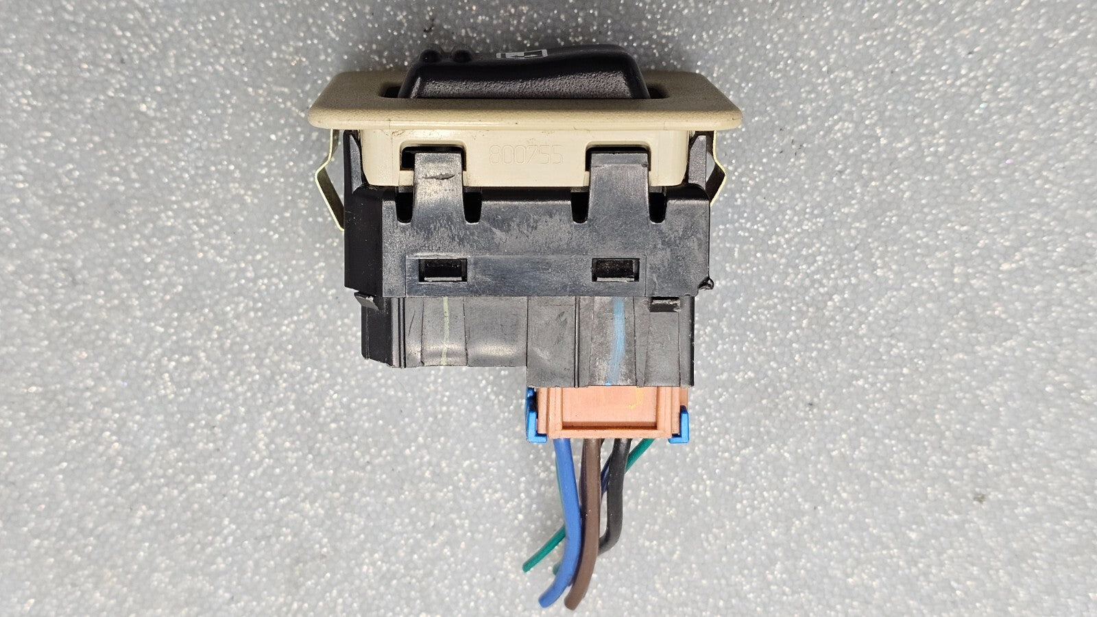 99-02 Chevy Silverado SIERRA Power Window Switch Lock REAR Left/Right Tan WS3