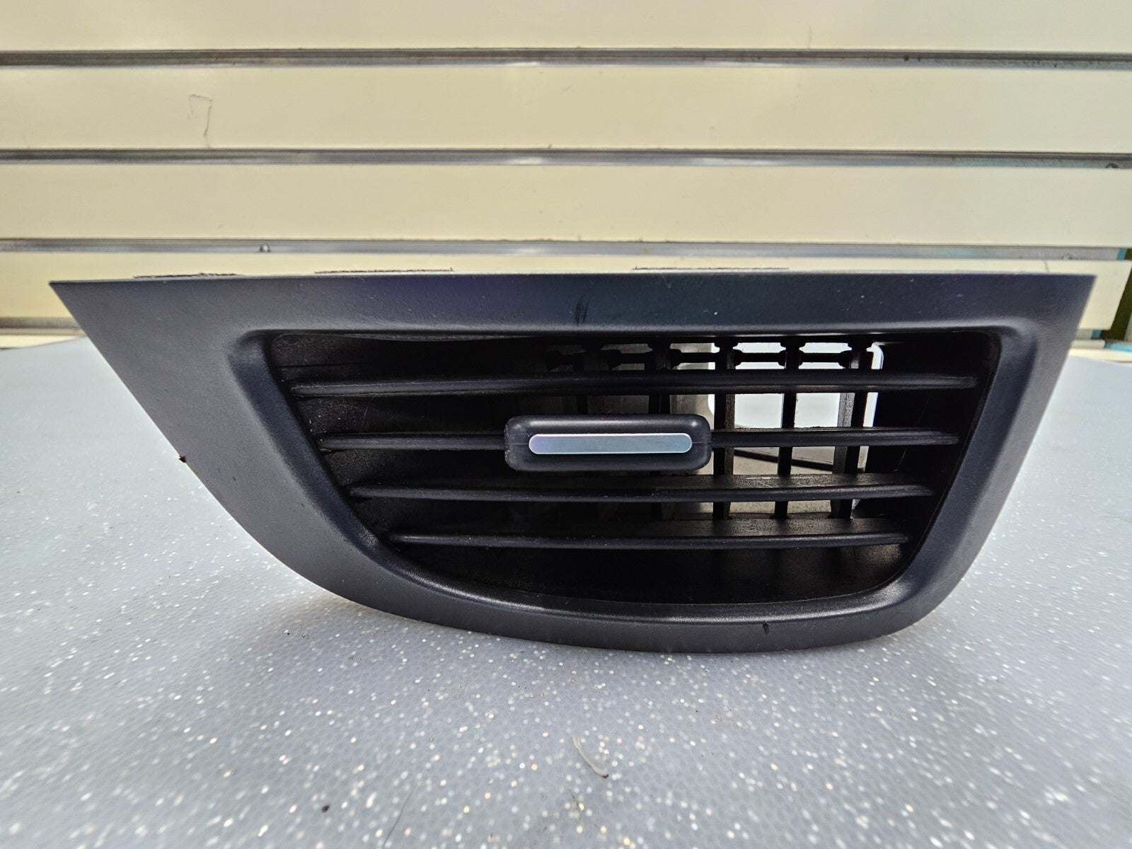 🔥10-13 KIA FORTE DASH CENTER RIGHT AC AIR VENT HEATER FILTER CONDITIONER SILVER