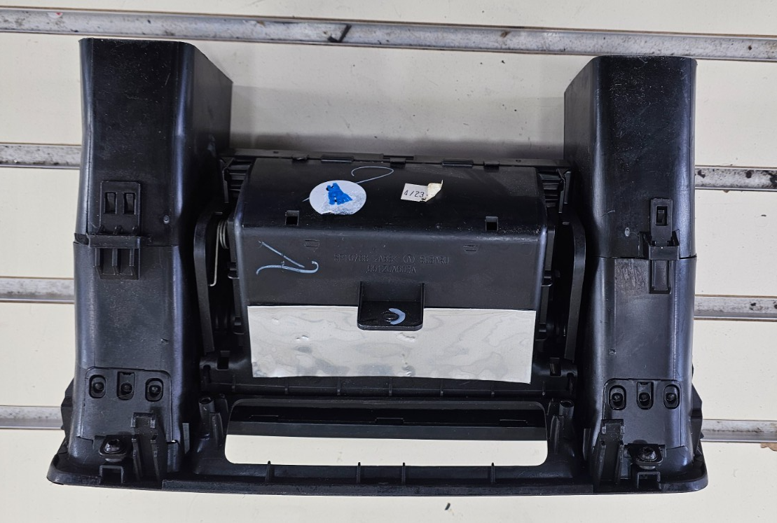 03-09 SUBARU LEGACY OUTBACK Center Dash Radio BEZEL A/C Vents Cubby STORAGE B24