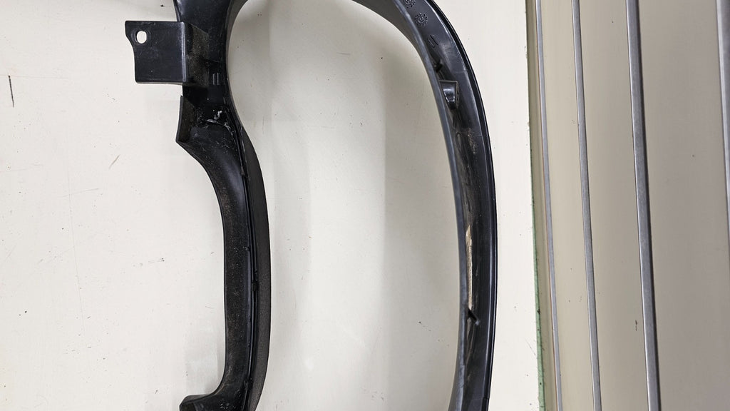 02-09 Trailblazer Dash Instrument Cluster Speedometer Bezel Trim Panel Black C10