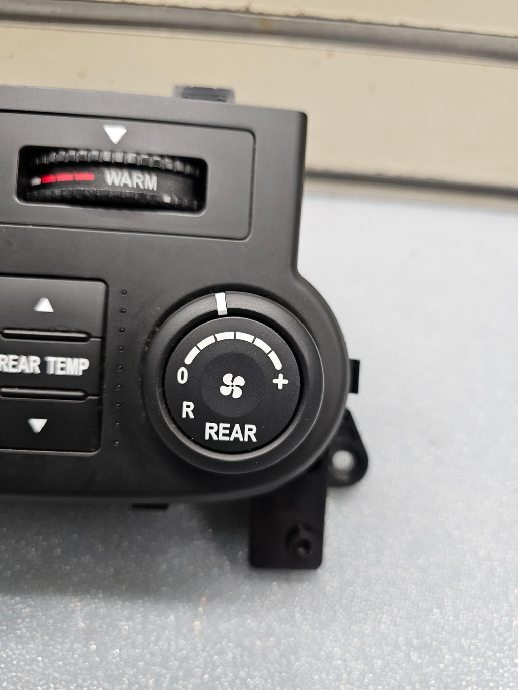 🔥06-14 Kia Sedona Dash A/C Heater Temperature Climate Control Conditioner OEM