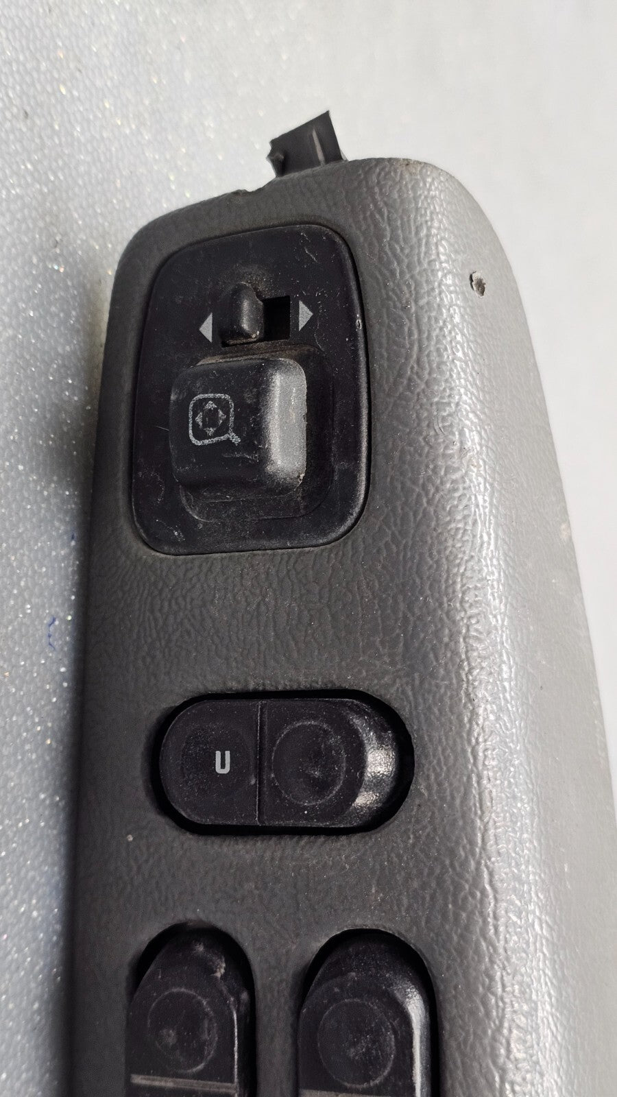 03-08 Ford  E150 E250 E350 Left Driver Door Mirror Window Power Lock Switch Gray