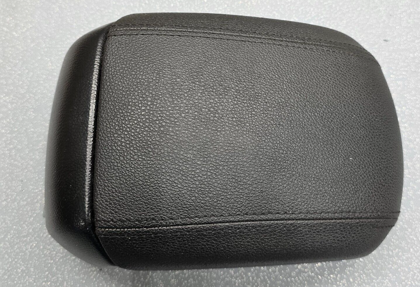 🔥13-16 Cruze Front Center Console Arm Rest Lid Cover Top Pad Assembly Black OEM