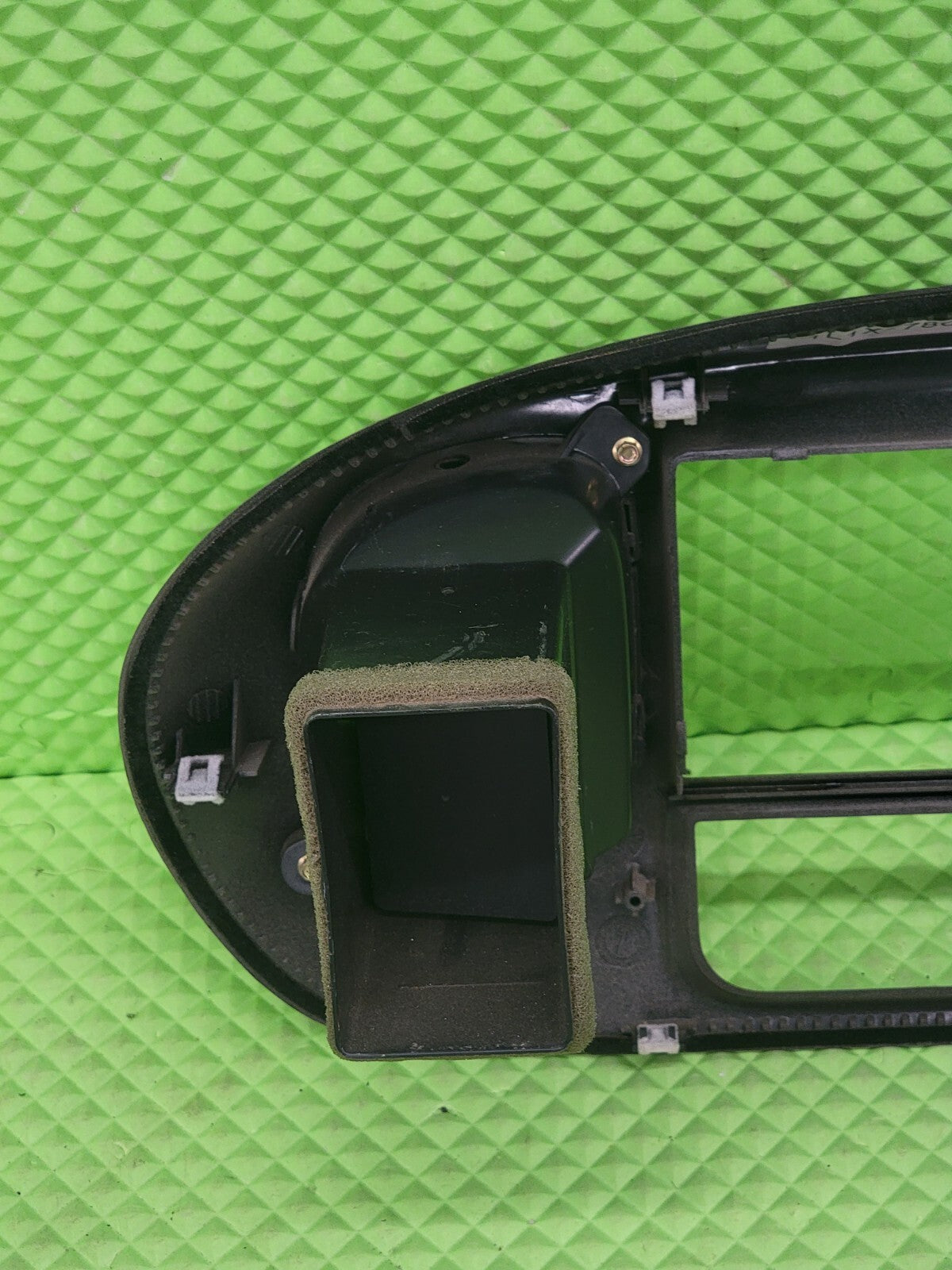 97-03 Ford F150 Center Dash Radio Climate BEZEL Panel A4WD 4H 4L Line LT Tan B1