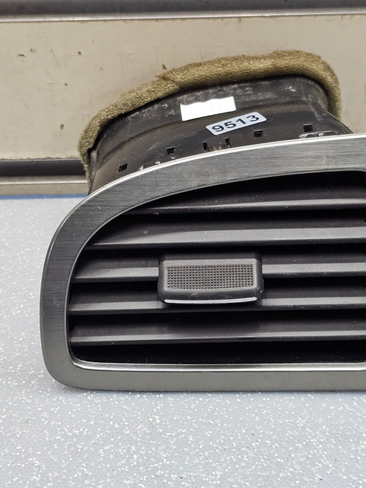 🔥07-13 Suburban YUKON Front LEFT DRIVER Dash Air Vent Heater SILVER/WOOD VT16