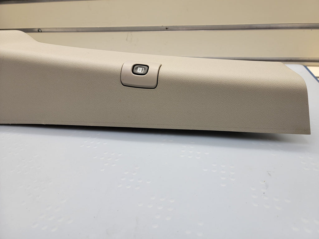 12 - 16 DODGE GRAND CARAVAN LOWER B PILLAR TRIM COVER PASSENGER SIDE RIGHT TAN