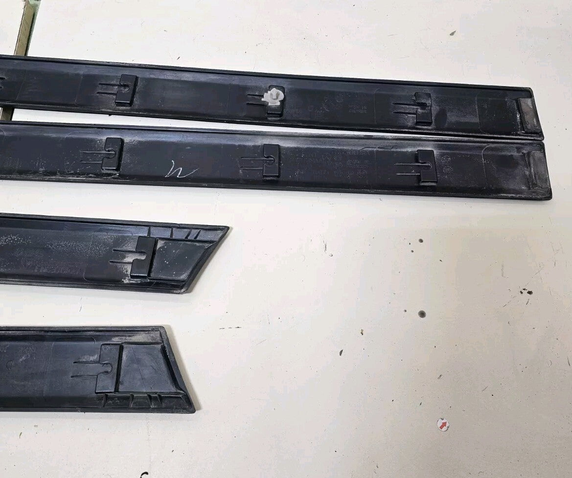 🔥06-10 Commander Outer Door Trim Set Left Driver Right Passenger Molding Black