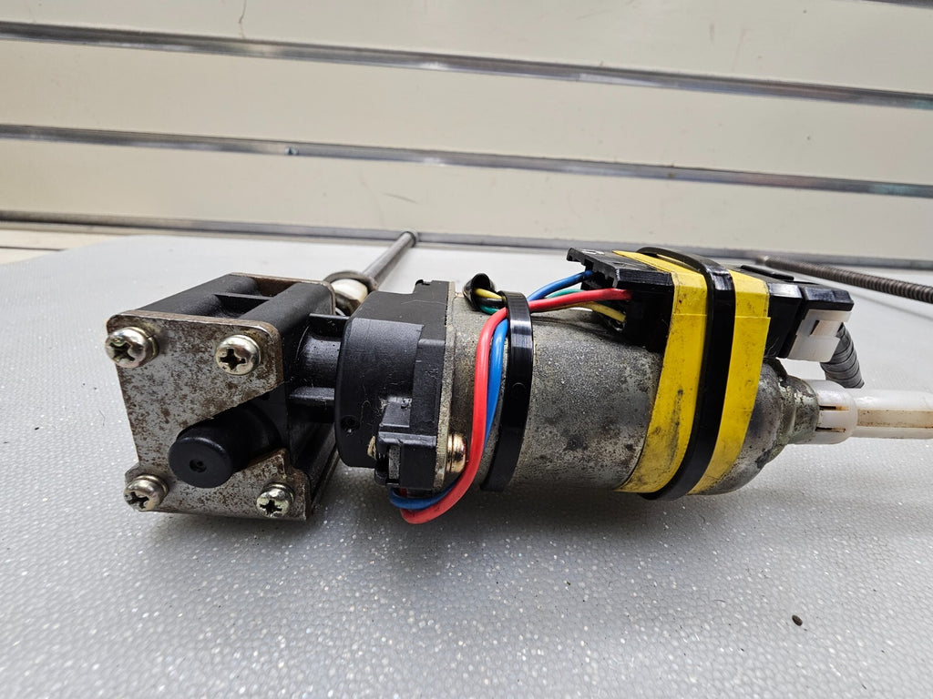 04-09 NISSAN Titan Driver Power Adjustable Seat Motor Gear Track Forward Reverse