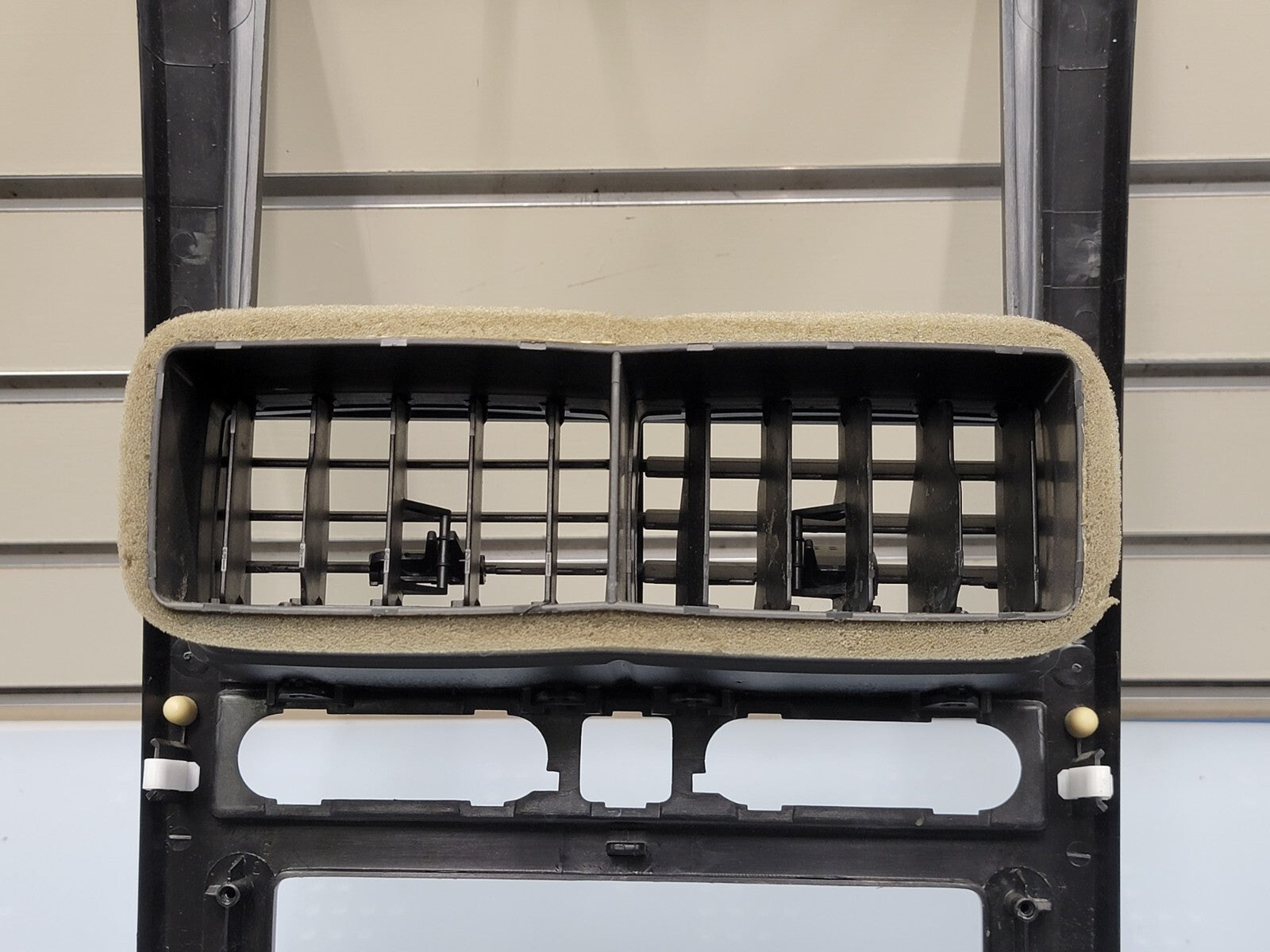 🔥06-10 Ford Explorer Radio Temperature Climate Control Dash Panel Bezel Trim