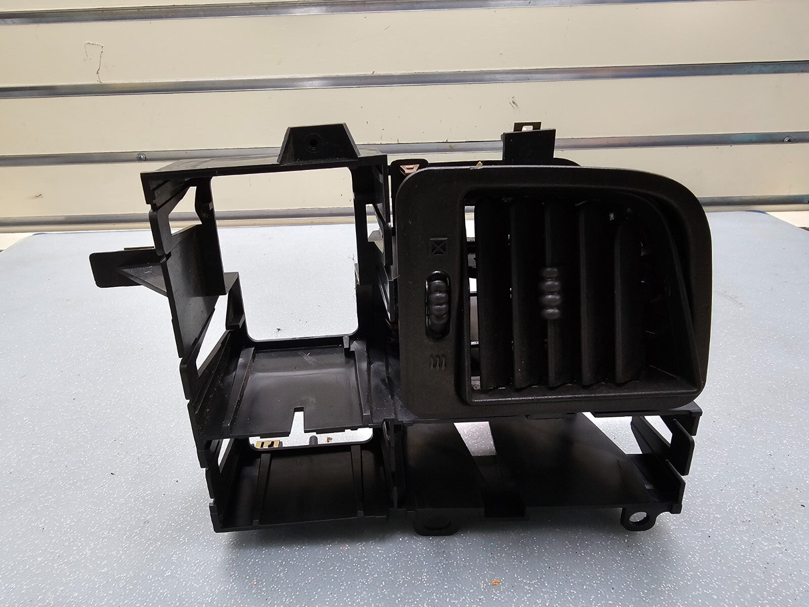 🔥99-06 Chevy Silverado Sierra Headlight Switch left Driver Air Vent black HS19