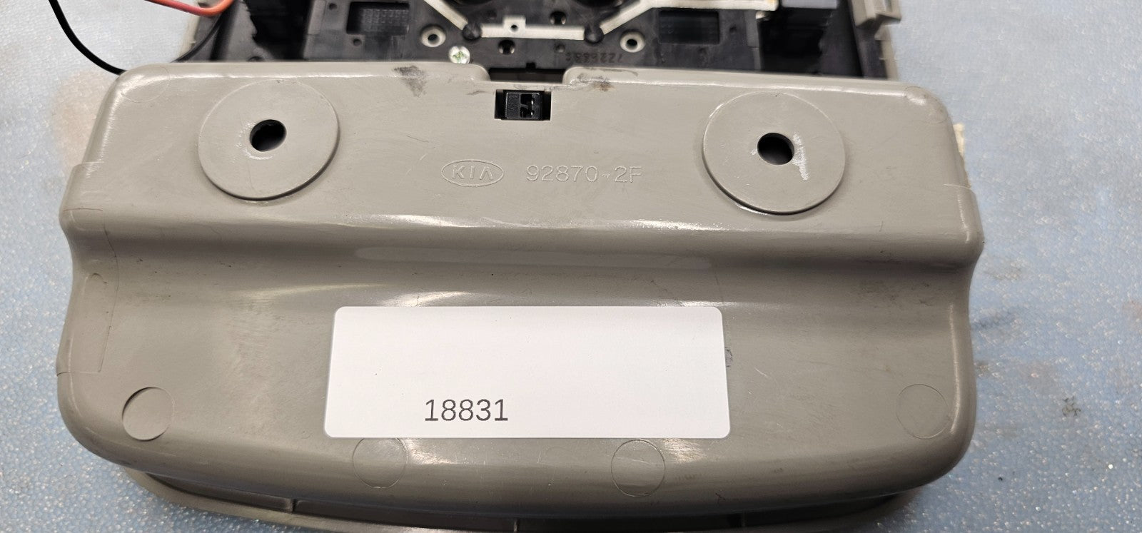 🔥04-09 KIA SPECTRA SEDAN FRONT OVERHEAD CONSOLE DOME MAP LIGHT LAMP TAN
