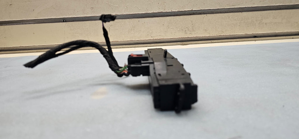 🔥2001-2007 Town & Country Caravan Rear Wiper Hazard Switch OEM SW32
