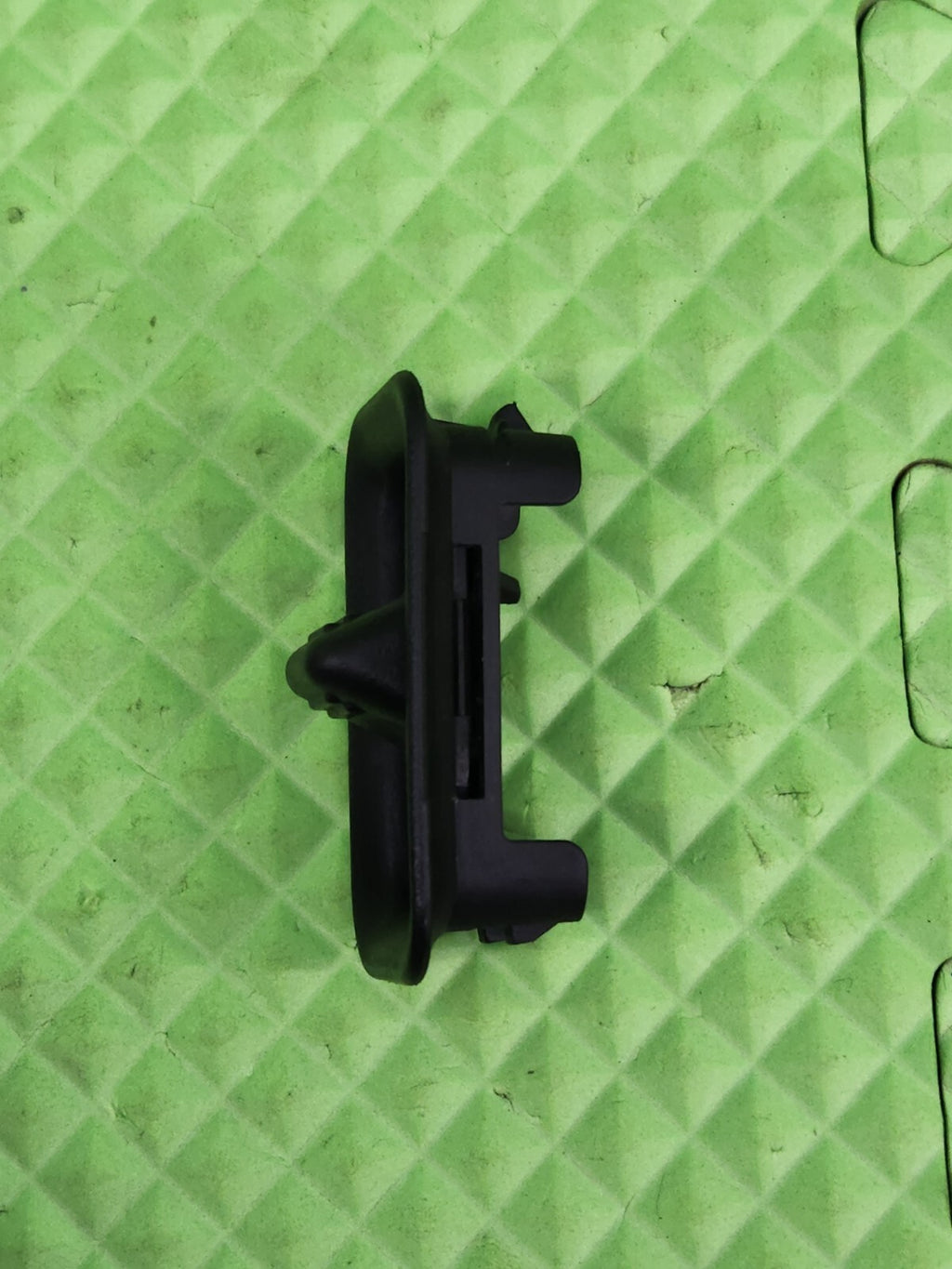 04-07 GMC Chevy Cadillac Lever Front Side Door Lock OEM BLACK