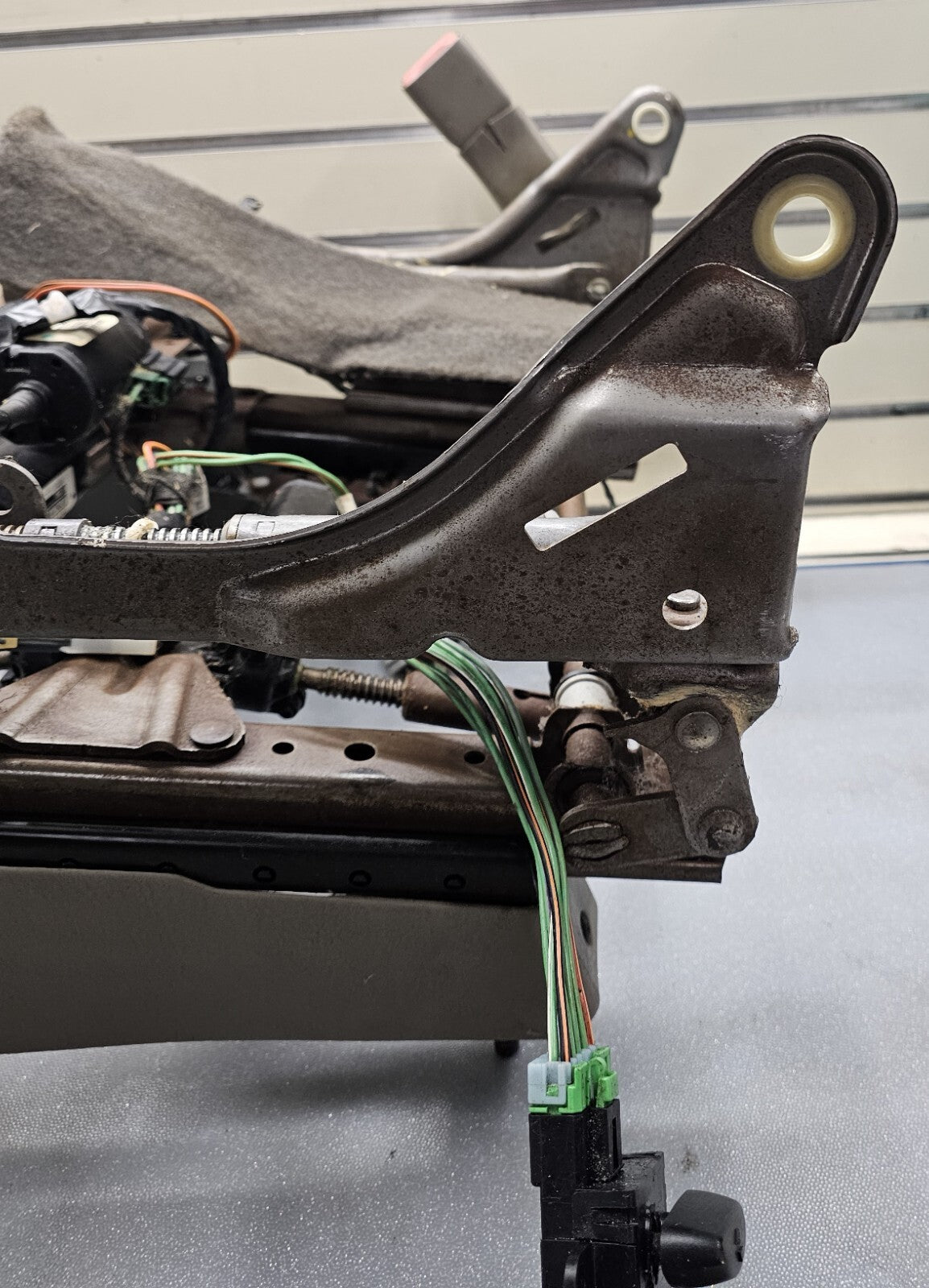 🔥01-07 Dodge grand caravan Town Country Left driver seat adjustment powered
