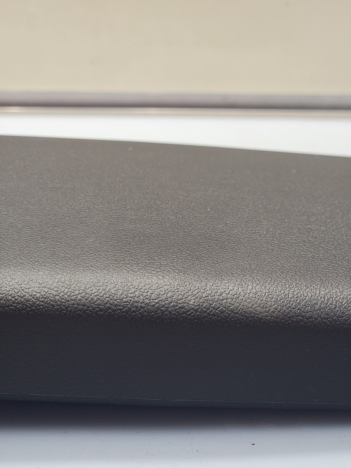 🔥2005-2010 Pontiac G6 Center Console Lid Arm Rest Pad OEM Black