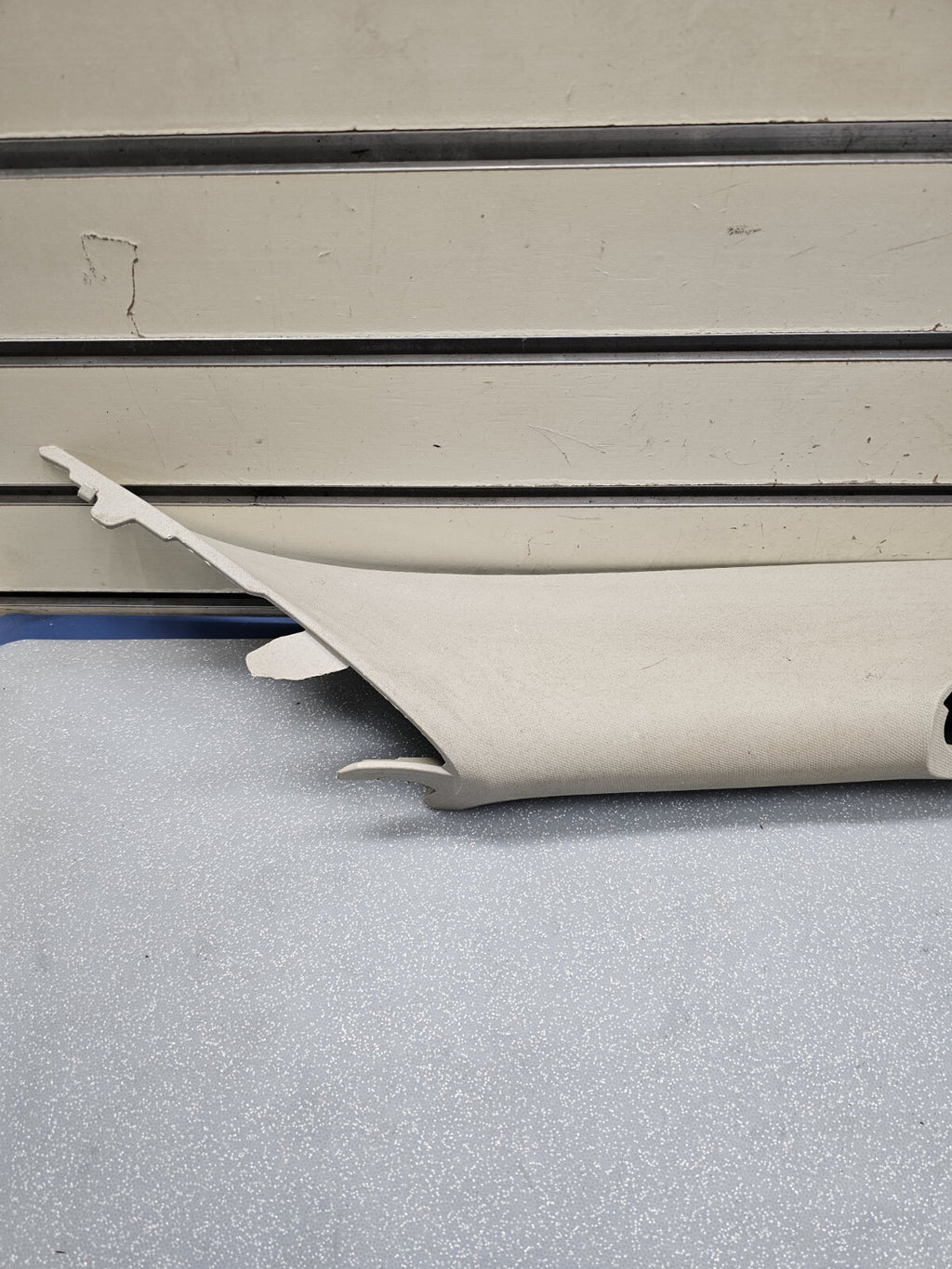 🔥07-13 Silverado Sierra A Pillar Roof Molding RIGHT Passenger Out Grab GRAY P2
