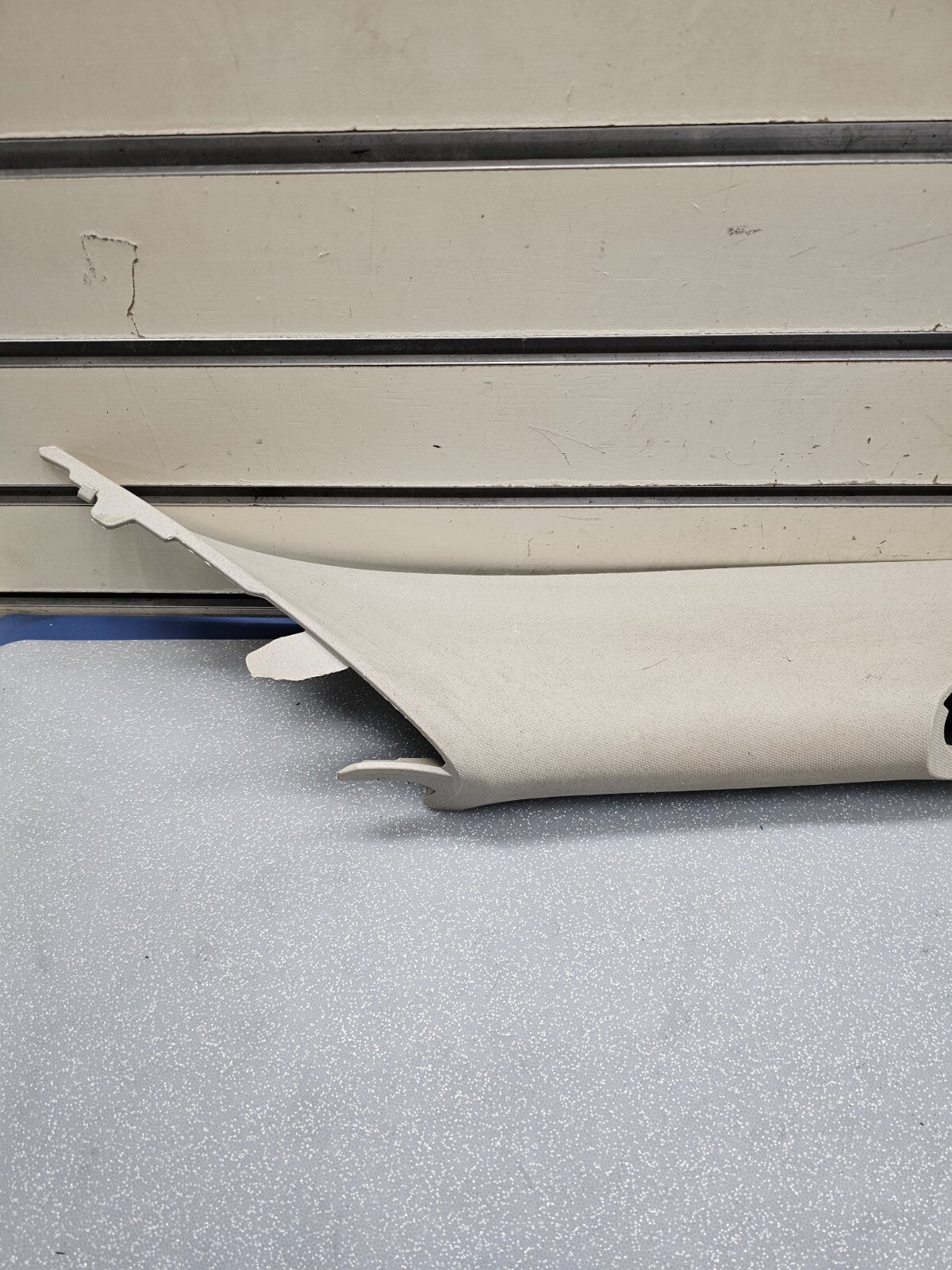 🔥07-13 Silverado Sierra A Pillar Roof Molding RIGHT Passenger Out Grab GRAY P2