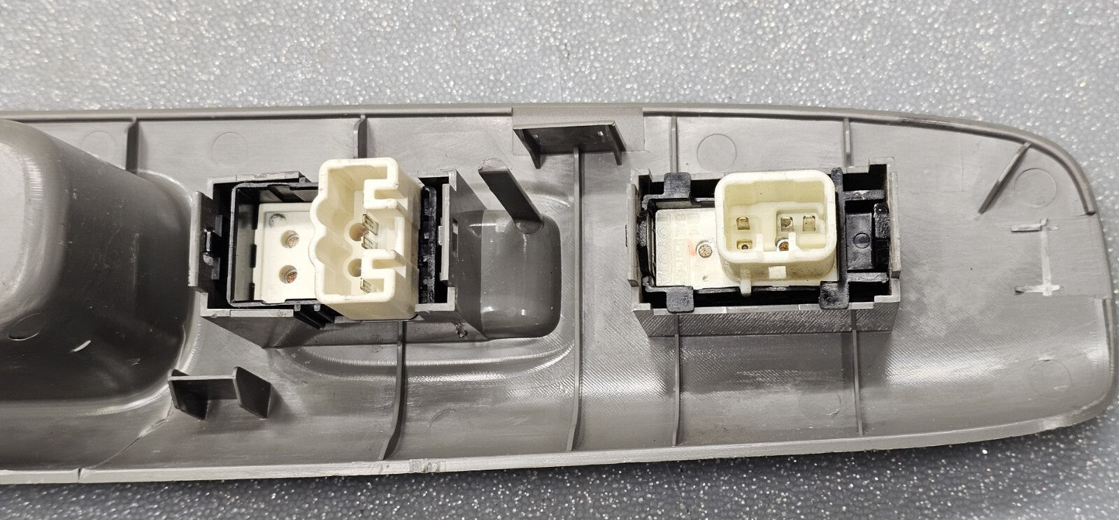 🔥02-06 Toyota Camry Scion XB Front Right Passenger Power Window Door Switch Tan