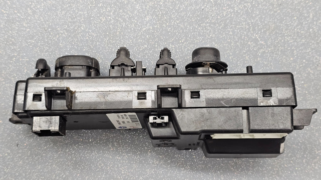 99-04 Jeep Grand Cherokee Driver Left Master Door Window Mirror Switch Assembly