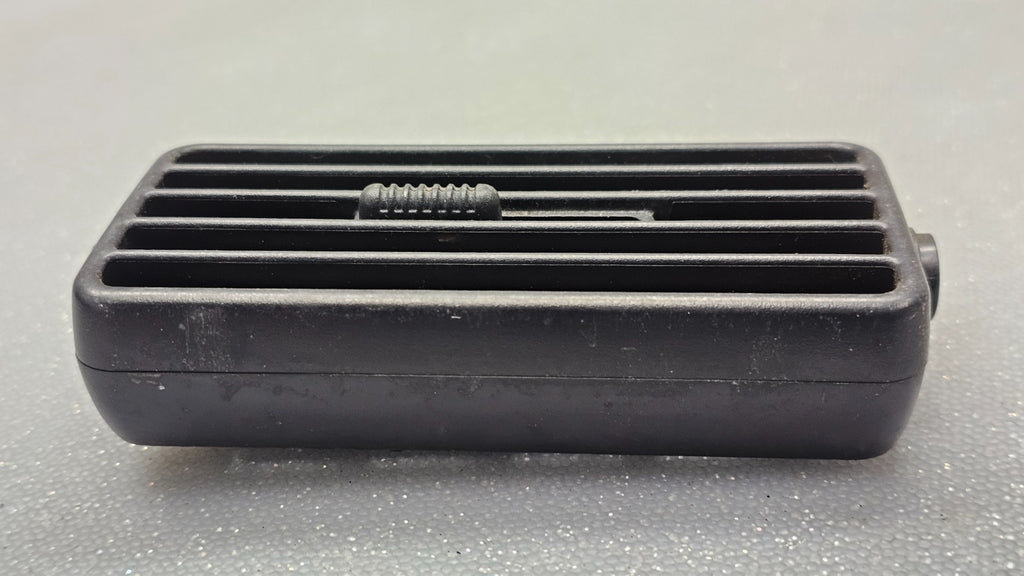 🔥05-07 FORD FOCUS CENTER DASH A/C AC HVAC AIR VENT HEATER PANEL BLACK