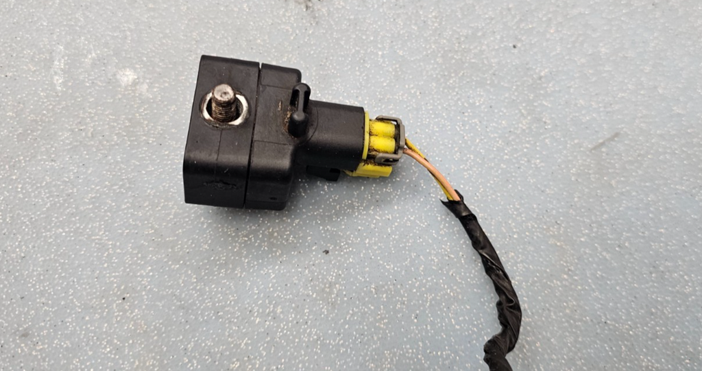 🔥2007-2008 Chevrolet Silverado GMC Sierra Front Impact Sensor
