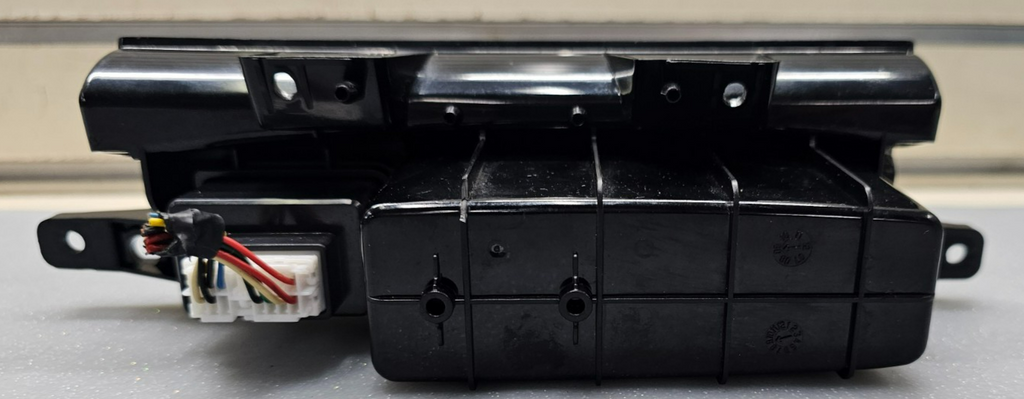 🔥06-12 Kia Sedona Dash Storage Compartment Box Black