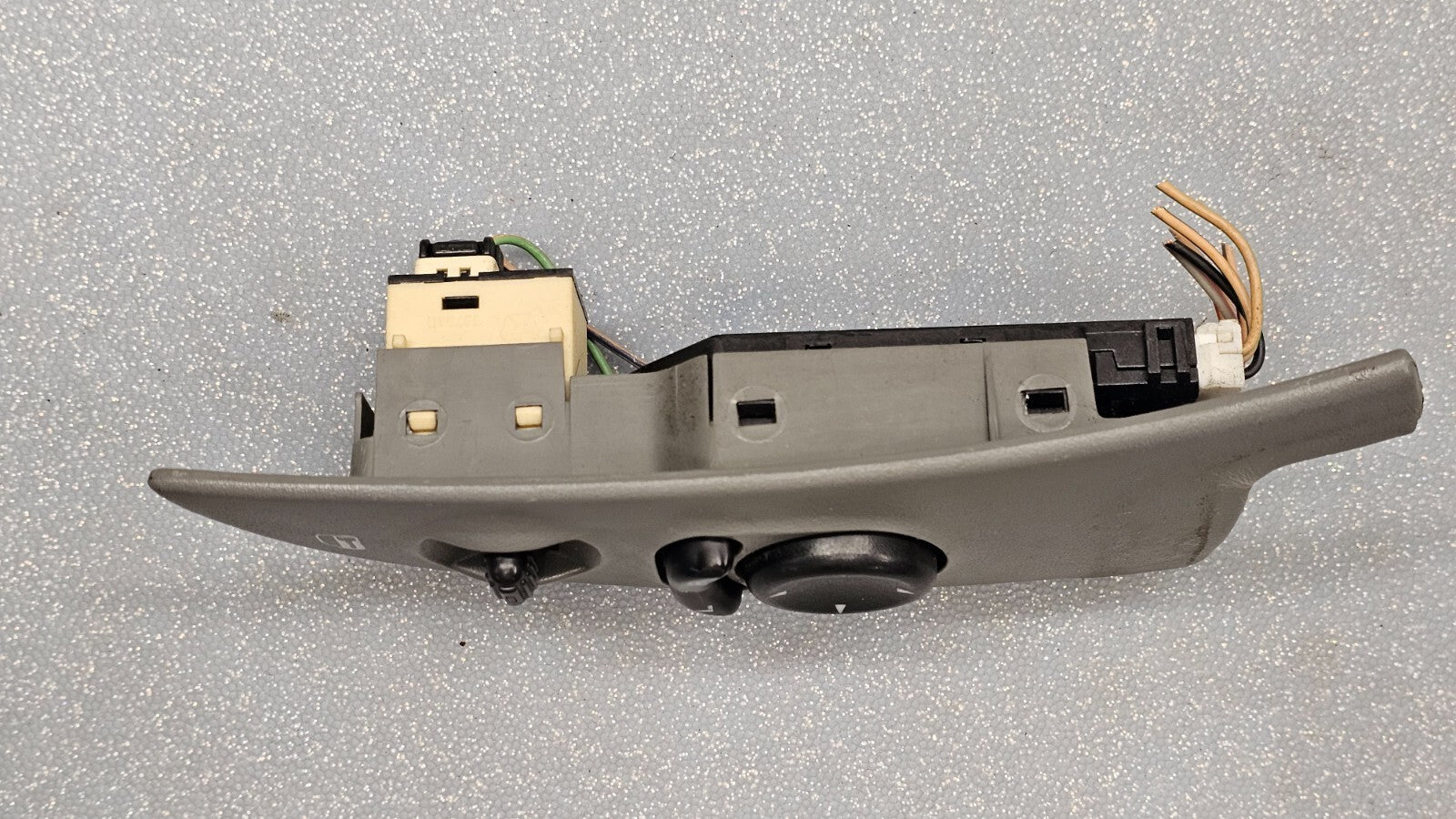 🔥02-07 JEEP LIBERTY LEFT DRIVER MASTER LOCK MIRROR SWITCH TRIM BEZEL OEM GRAY