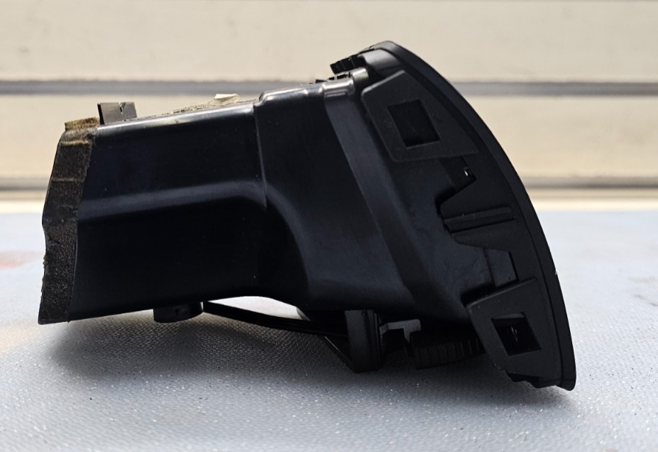 🔥05-10 VOLKSWAGEN JETTA FRONT CENTER DASH RIGHT PASSENGER AIR VENT HEATER BLACK
