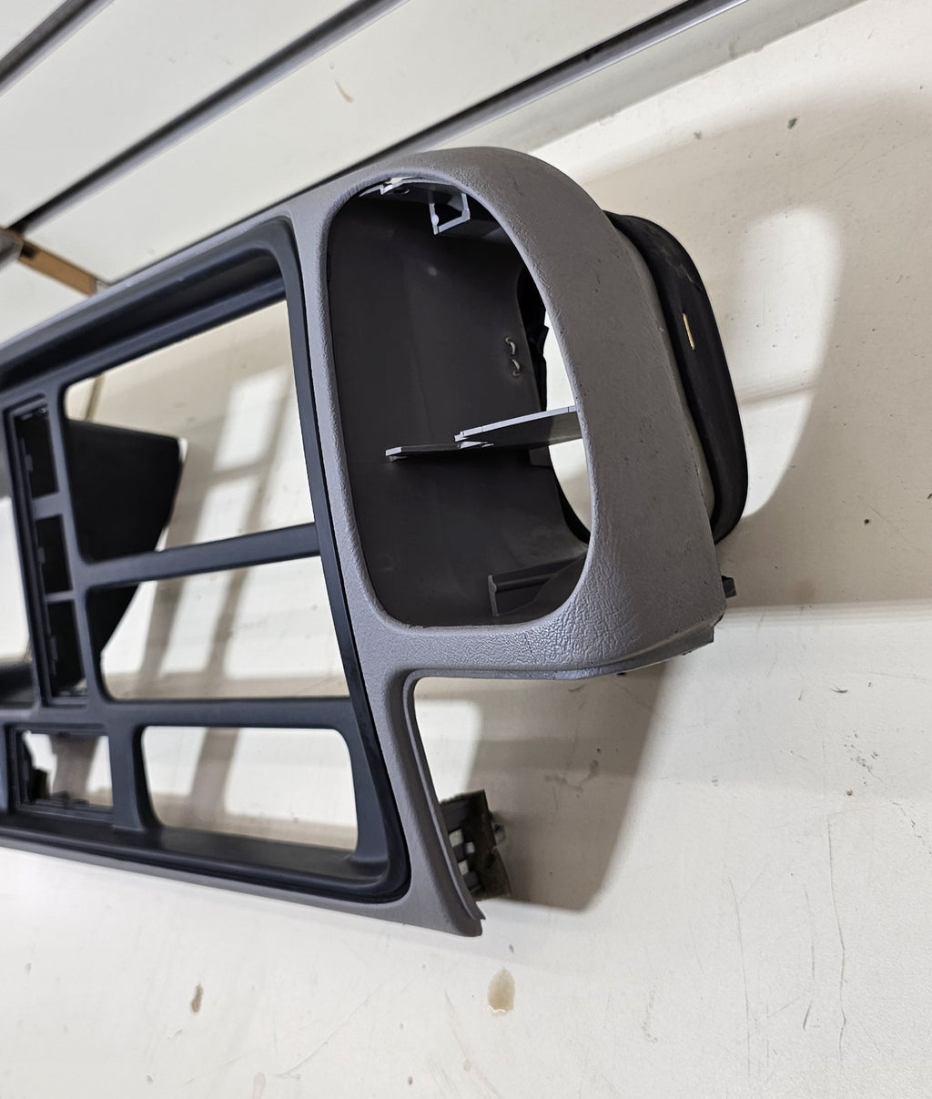 95-99 CHEVY GMC TRUCK SILVERADO CK Cluster Speedometer Dash Bezel Gray/Black C3