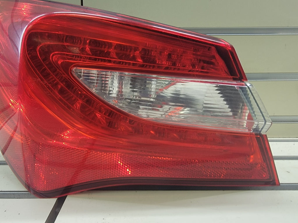 🔥2011 - 2014 Chrysler 200 Tail Light taillight tail lamp Driver Side left