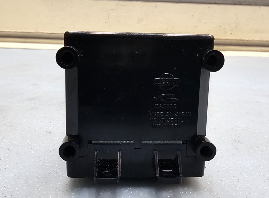 🔥2000-2004 Nissan Pathfinder R50 Center Dash Digital Clock OEM