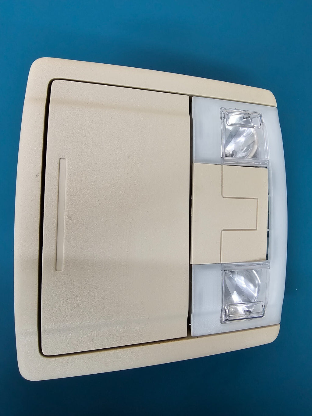 🔥07-19 EDGE TAURUS F150 FRONT OVERHEAD CONSOLE DOME LIGHT STORAGE ASSEMBLY TAN
