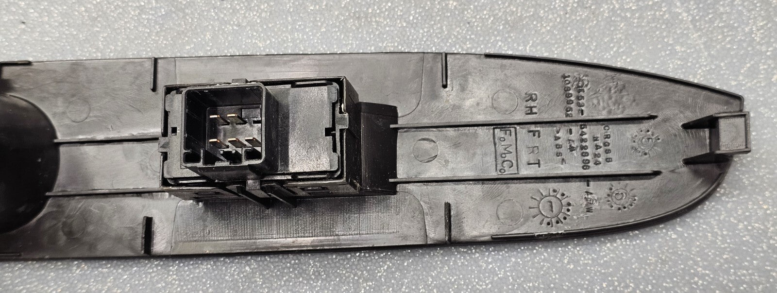 🔥08-12 Escape Fusion Passenger Door Power Window Control Switch Black OEM