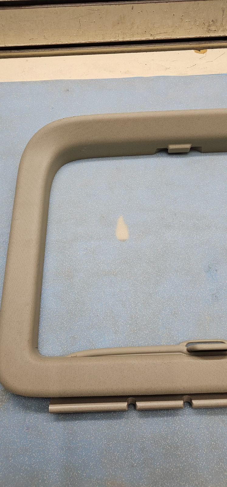 🔥06-09 Jeep Commander Right Passenger Side Rear Window Trim Molding Panel TAN 