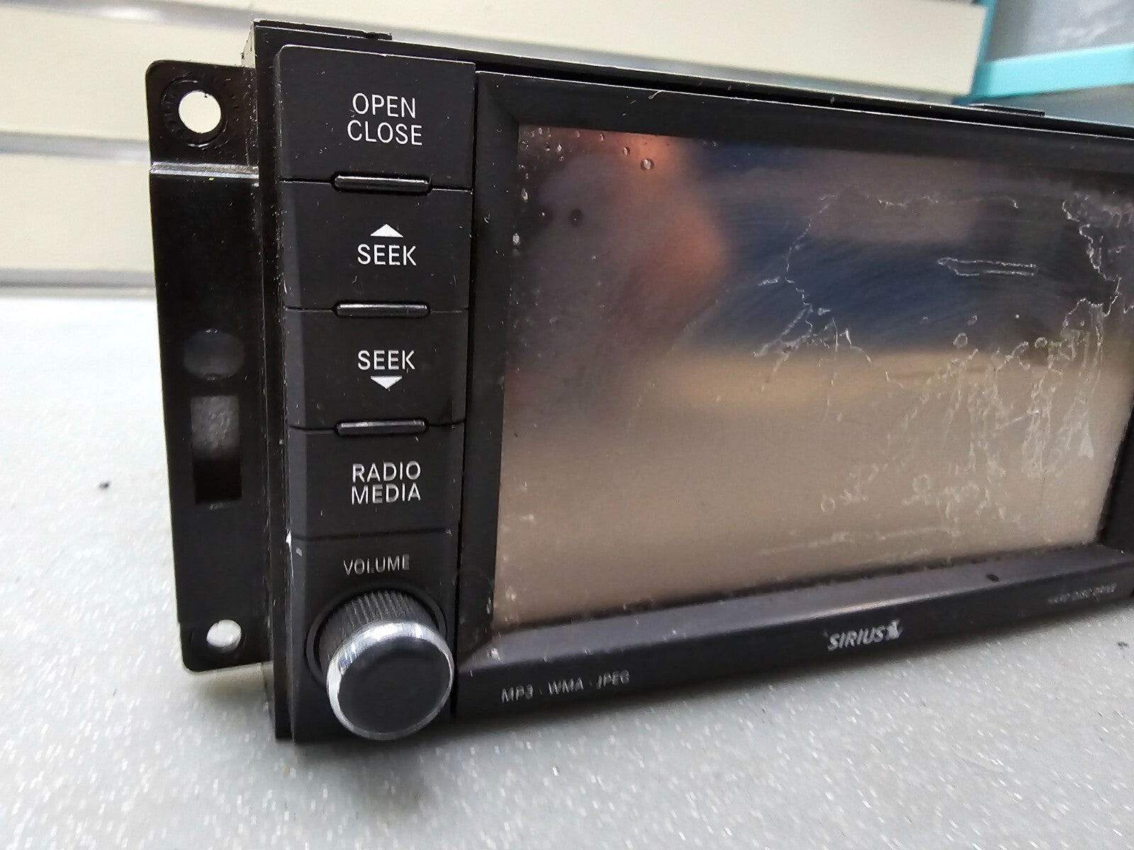 🔥2008-2011 CHRYSLER JEEP DODGE RAM Navigation Radio CD MP3 DVD HDD Display OEM