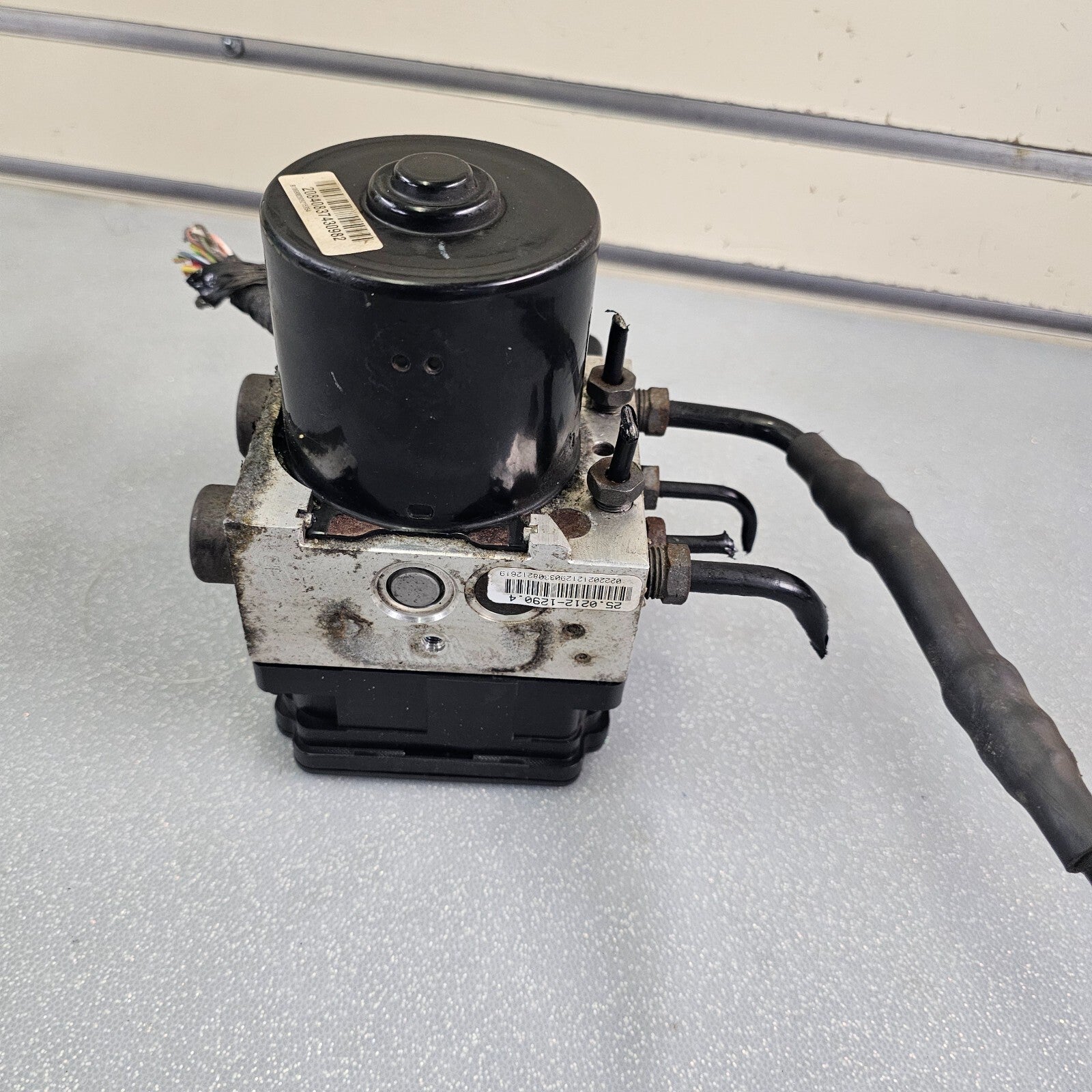 10 -12 Ford Escape Mercury Mariner Anti Lock Brake Pump Module Assembly/FE