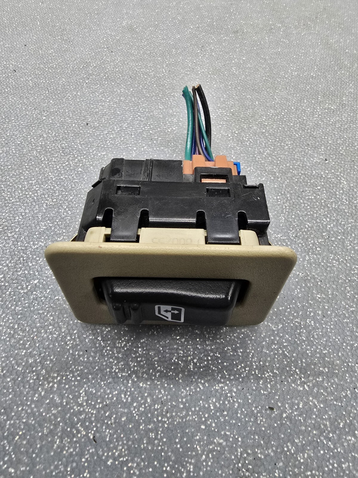99-02 Chevy Silverado SIERRA Power Window Switch REAR Left or Right Side TAN WS3